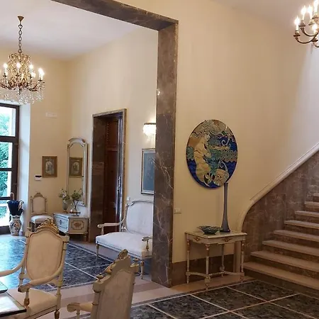 Bed & Breakfast Dimora Charleston Parcheggio Privato In Loco Gratis Lecce