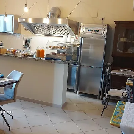 Dimora Charleston Parcheggio Privato In Loco Gratis 2* Lecce