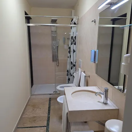 Bed & Breakfast Dimora Charleston Parcheggio Privato In Loco Gratis Lecce