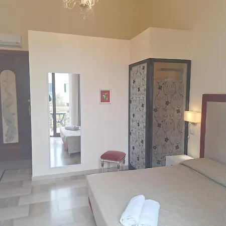 Dimora Charleston Parcheggio Privato In Loco Gratis 2* Lecce