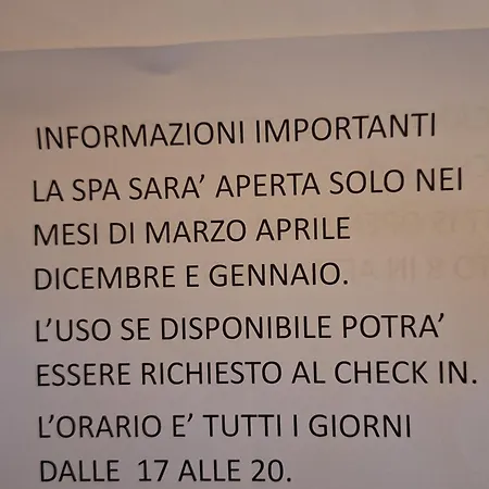 Panzió Dimora Charleston Parcheggio Privato In Loco Gratis Lecce