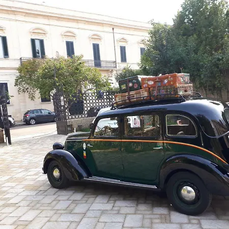 Panzió Dimora Charleston Parcheggio Privato In Loco Gratis Lecce