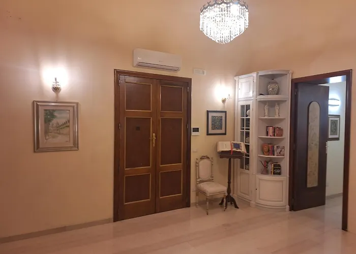 Alojamento de Acomodação e Pequeno-almoço Dimora Charleston Parcheggio Privato In Loco Gratis Lecce