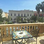 Dimora Charleston Parcheggio Privato In Loco Gratis Alojamento de Acomodação e Pequeno-almoço 4*