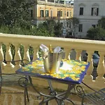 Dimora Charleston Parcheggio Privato In Loco Gratis לינה וארוחת בוקר 4*