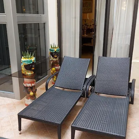 Dimora Charleston Parcheggio Privato In Loco Gratis 4* Λέτσε