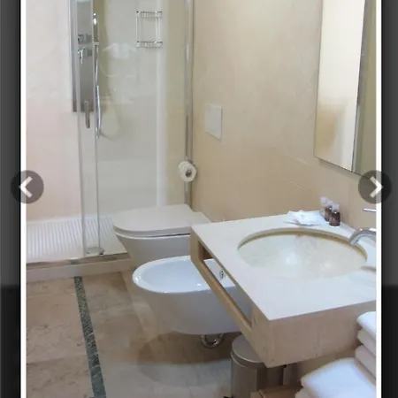 Dimora Charleston Parcheggio Privato In Loco Gratis Frühstückspension Lecce