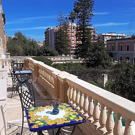 Dimora Charleston Parcheggio Privato In Loco Gratis 4* Lecce