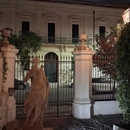 Dimora Charleston Parcheggio Privato In Loco Gratis 4* Lecce