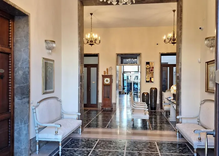 Bed & Breakfast Dimora Charleston Parcheggio Privato In Loco Gratis Lecce