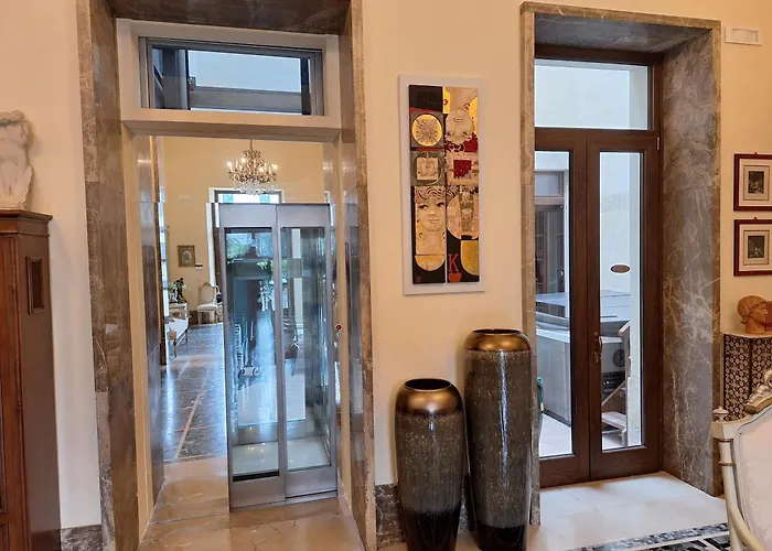 Dimora Charleston Parcheggio Privato In Loco Gratis לינה וארוחת בוקר 4*