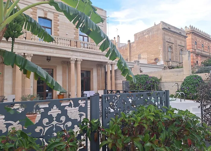 לינה וארוחת בוקר Dimora Charleston Parcheggio Privato In Loco Gratis לצ'ה